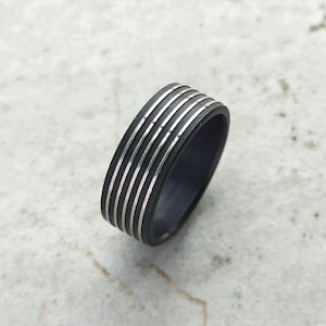 Timeless titanium wedding ring - classic style with modern touch
