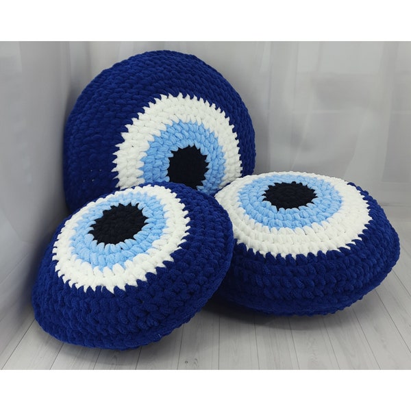 Coussin rond mauvais œil, peluche mauvais œil, coussin décoratif au crochet, coussin bleu mauvais œil, coussin rembourré, cadeau porte-bonheur, porte-bonheur