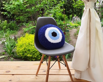 Large Evil Eye Pillow, Crochet Decorative Pillow, Plush Evil Eye, Round Evil Eye Cushion, Stuffed Throw Pillow, Good Luck Gift, Lucky Charm