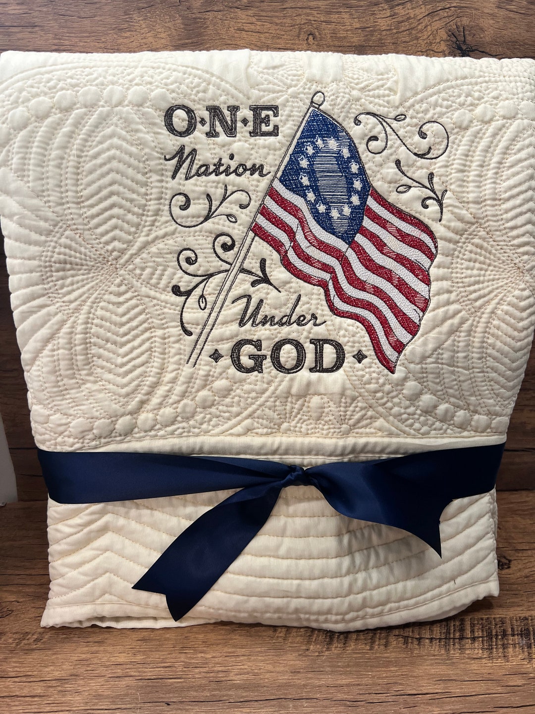 Classic Americana Quilted Blanket NCU0NTD1555