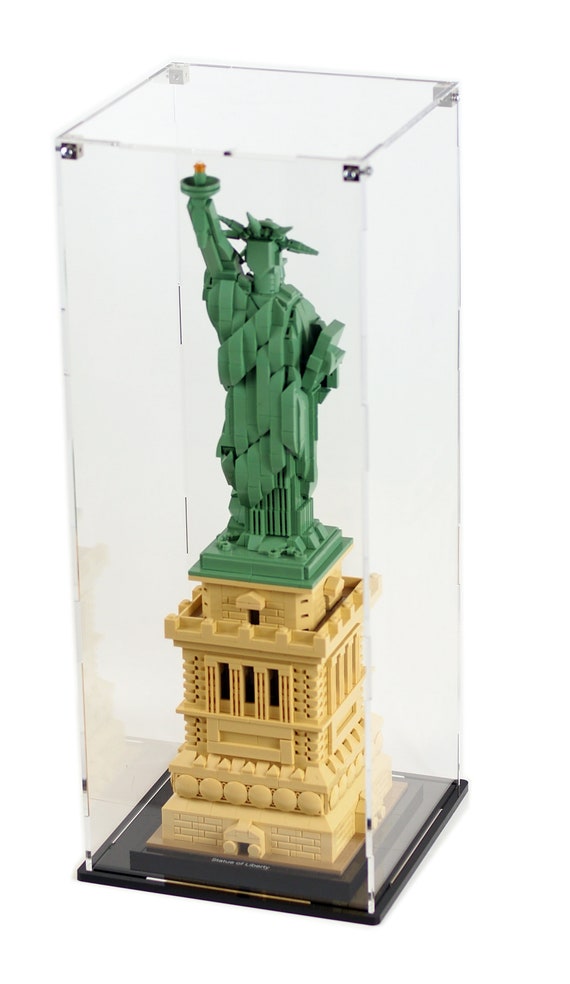 Vetrina per il set Statua della Libertà LEGO Architecture (21042).