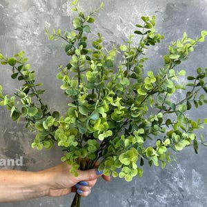 Stelo di piccole foglie di eucalipto finto - Verde artificiale