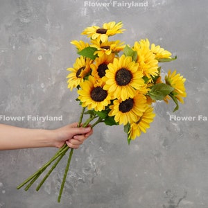 5 Heads Sunflower with Leaves Stem | High Quality Artificial Flower | DIY Floral | Wedding/Home Decoration | Gifts