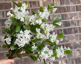 31” White Lilac Stem | High Quality Artificial Flower | DIY | Floral | Wedding/Home Decoration | Gifts - White