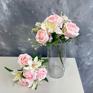 Piccolo bouquet di rose e gigli finti/fiore artificiale/fai da te/floreale/matrimonio/decorazione per la casa/regali rosa chiaro immagine 6