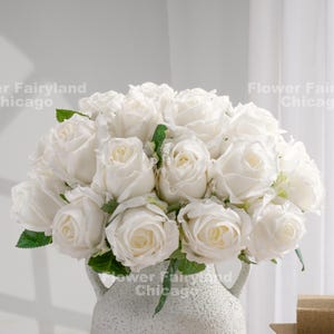 Ramo de rosas artificiales de 7 tallos con tacto real - Flor blanca