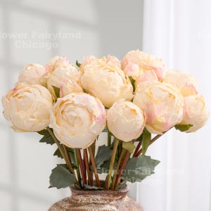 9-stieliger Pfingstrosenstrauß – Kunstblume – Creme