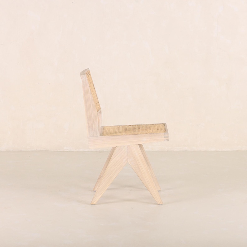 Cadeira Chandigarh Capitol em vime - Teca e rattan trançado à mão imagem 13