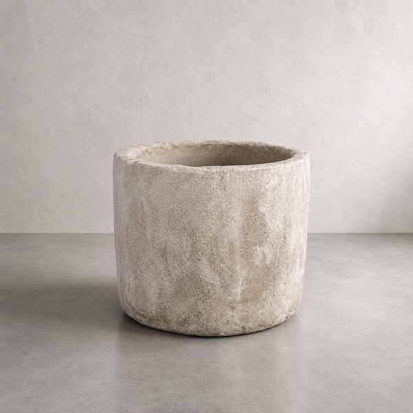 Vaso de pedra calcária artesanal reproduzido – Vaso redondo de concreto moldado em pedra.