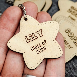 Personalised Class of 2025 Star Keyring for Year 6 Leavers | Teacher To Pupil Gift | End of Term Keepsake from Teachers or Primary School