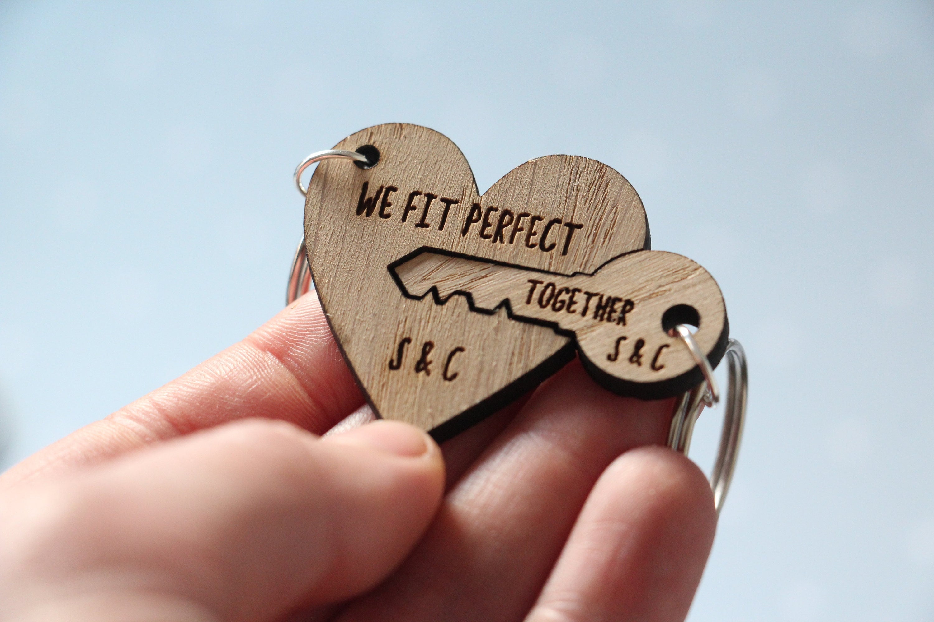 Personalised Valentines Day Gift For Him & Her, Engraved Key To My Heart, 5th Wedding Anniversary Pair of Keyrings Interconnecting Keychains