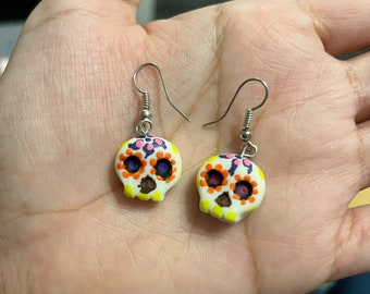 Zuckerschädel Ohrringe, Tag der Toten Ohrringe, Skelett Ohrringe, Dia de Muertos, Perlen Ohrringe, handgemachter Schmuck