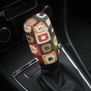 Granny Squares Shift Knob Cover for Women, Faux Crochet Car Shifter Gear Cover Vintage, Retro Gear Shifter Cover, Cute Car Decor Gift