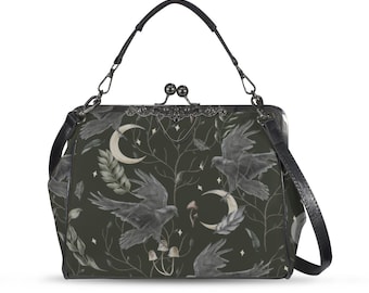 Handbags & Totes