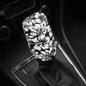 Hibiscus Black Shift Knob Cover for Women Aloha Floral Shifter Gear Cover Cute Hawaiian Car Decor Gift for Her