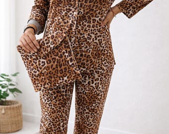 Leopard Print Cotton Pajama Set | Women's Lounge Sleepwear with Pouch