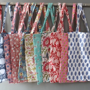 Sac fourre-tout fleuri fait main, sac 100 % coton fait main, fourre-tout léger et décontracté pour tous les jours, sac fourre-tout, sac de courses réutilisable.