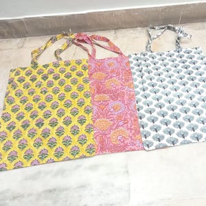 大量ミックスのハンドメイドコットントートバッグ - ブロックプリントショッピングバッグ | 再利用可能なエコバッグ | ボヘミアンマーケットトート | ハンドバッグ | 環境に優しいギフトを販売中。