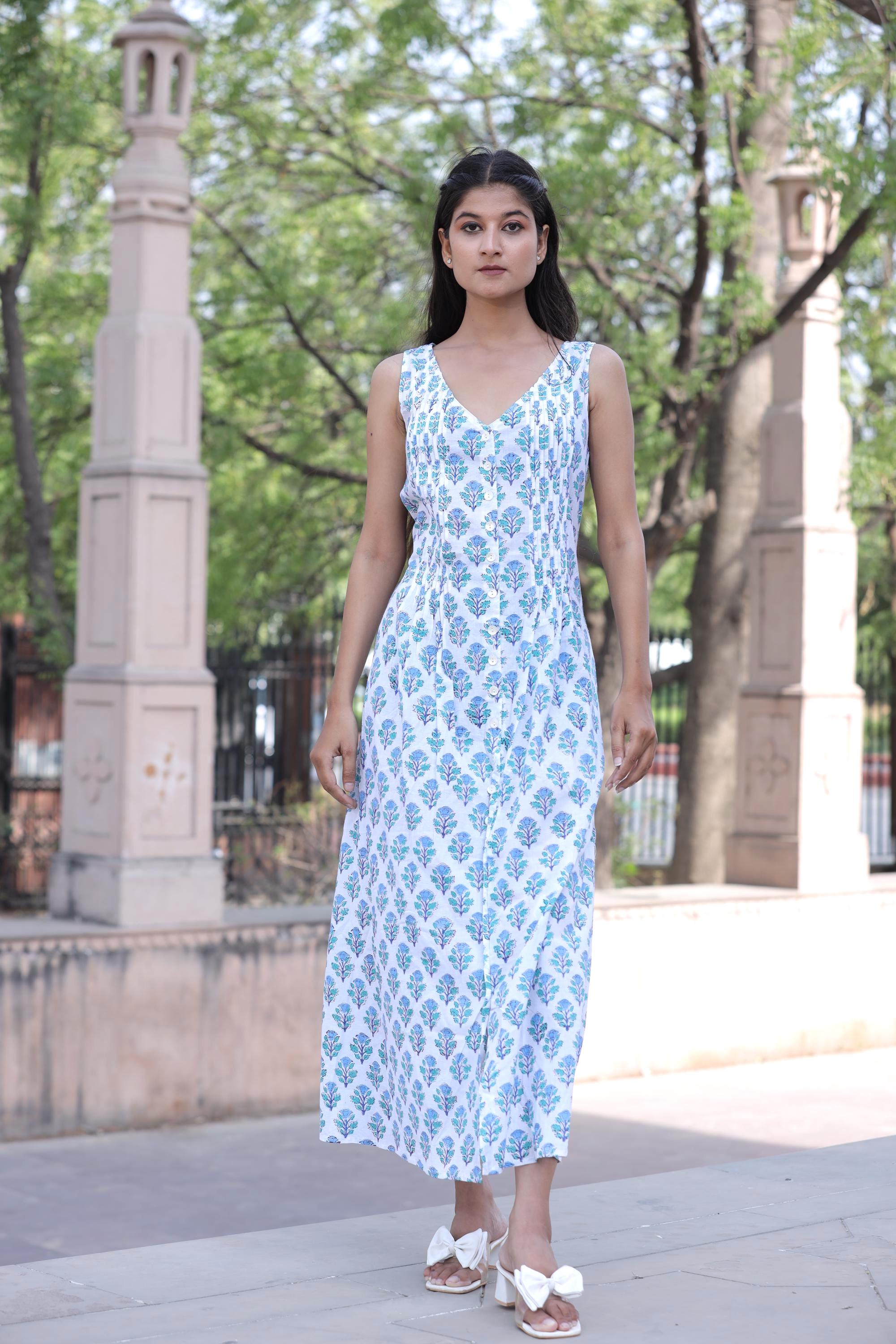 blue halter dress mini Tove Color:English Rose weather statement piece 2 piece prom dresses 2020 Searching for the perfect