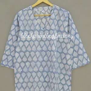 Bomullspyjamaset: Handtryckta blommiga pyjamasplagg bild 3