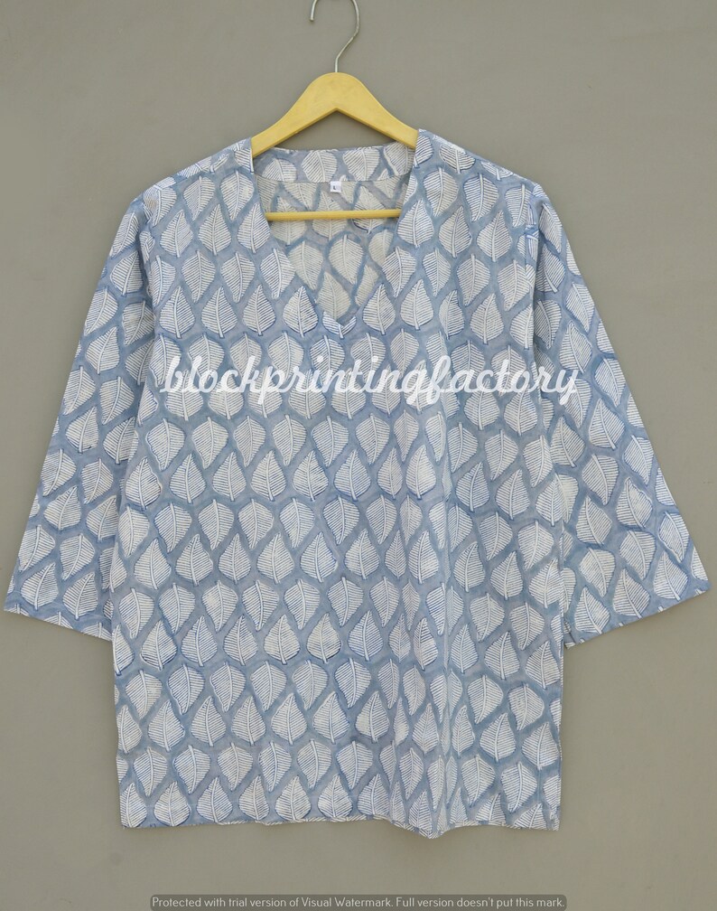 Bomullspyjamaset: Handtryckta blommiga pyjamasplagg bild 3