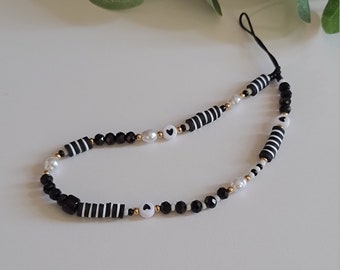 90's Y2K Style Handmade Custom Beaded Crystal Black and White Love Heart Pearl Phone Strap Phone Charm Phone Accessories Lanyard