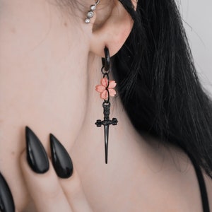 Sakura Blade Black Earrings Antiallergenic Dagger Cherry Blossom Kawaii Handmade And Customisable / kawaii fantasy alt grunge y2k zdjęcie 1