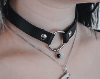 Artemis Choker | Faux Leather Vegan Adjustable Snap Black O-ring Stainless Steel Crystal Choker With Authentic Quartz Witchy Y2K collar
