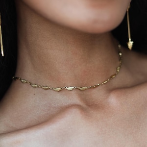 Elven Leaf Choker Necklace in Gold or Silver | Fantasy Naturecore Jewelry | Cottagecore Forest Necklace | Elfcore Alt Aesthetic Gift