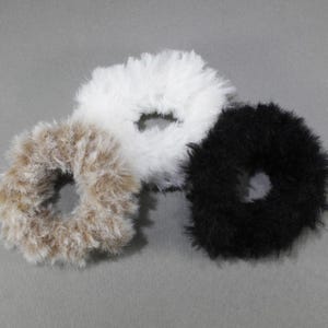 Faux fur scrunchies for women and girls winter hair tie fur ponytail holder fuzzy hair scrunchies cute fur soft hair tie