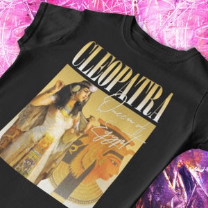Cleopatra T-Shirt: Vintage 90s Rap-Inspired Egyptian Queen Tee