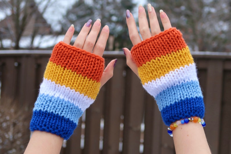 Aroace Pride Flag Knit Fingerless Gloves, Pride Knit Hand Warmers, Double Layer Knit Gloves, Aroace Gift, Coming Out Gift image 3