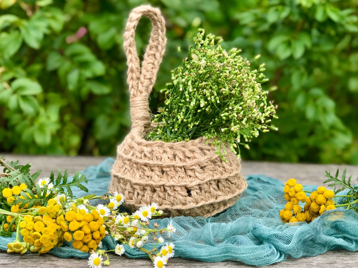 Crochet jute hanging basket pattern DIY Air Plant Holder Etsy