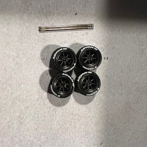 Ylutex 1/64 Wheels Mixed/Random Real Riders Wheels Rims