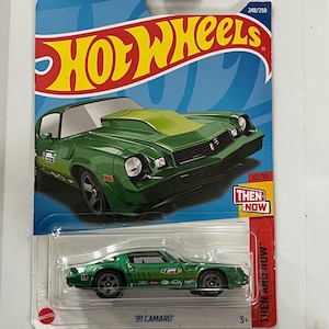 Hot Wheels ‘81 Chevrolet Camaro green 1:64 scale diecast toy car