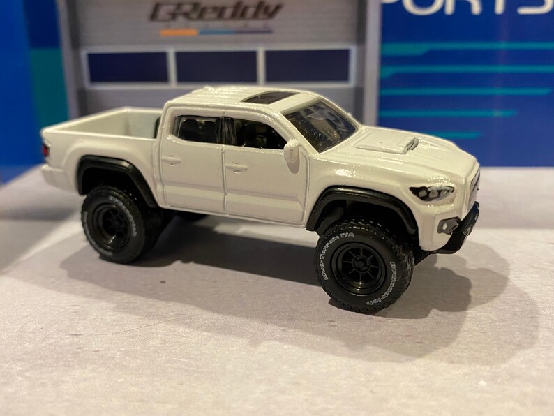 Hot wheels toyota tacoma Hot wheels toyota tacoma