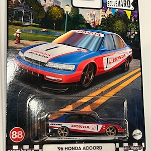 Hot Wheels Honda accord CD boulevard premium 1/64 scale
