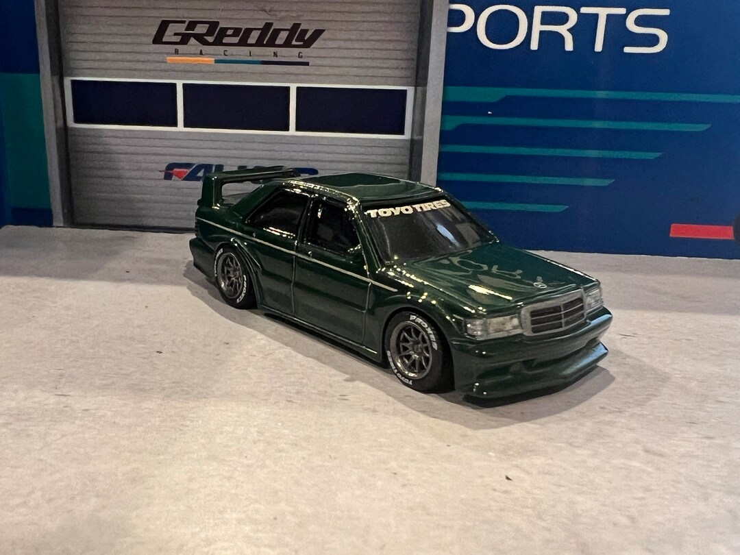 メルセデス―ベンツ190E-25ジーゼルターボーリヤーバンパー販売