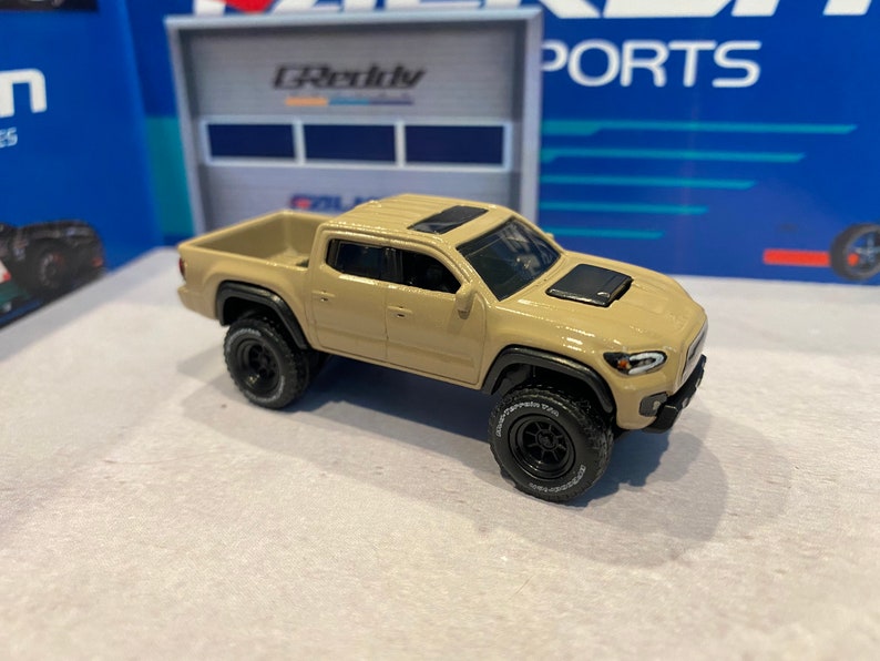 Hot wheels toyota tacoma Hot wheels toyota tacoma