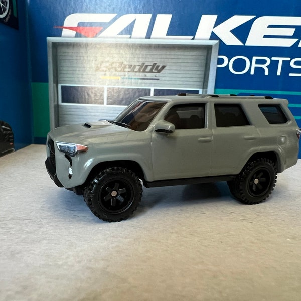 Hot wheels Toyota 4Runner custom real riders and paint 1:64 scale