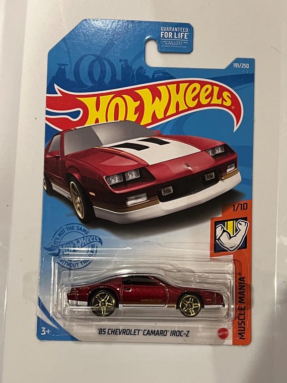 Hot Wheels Chevrolet Camaro Iroc-z Mainline 1/64 Scale Car
