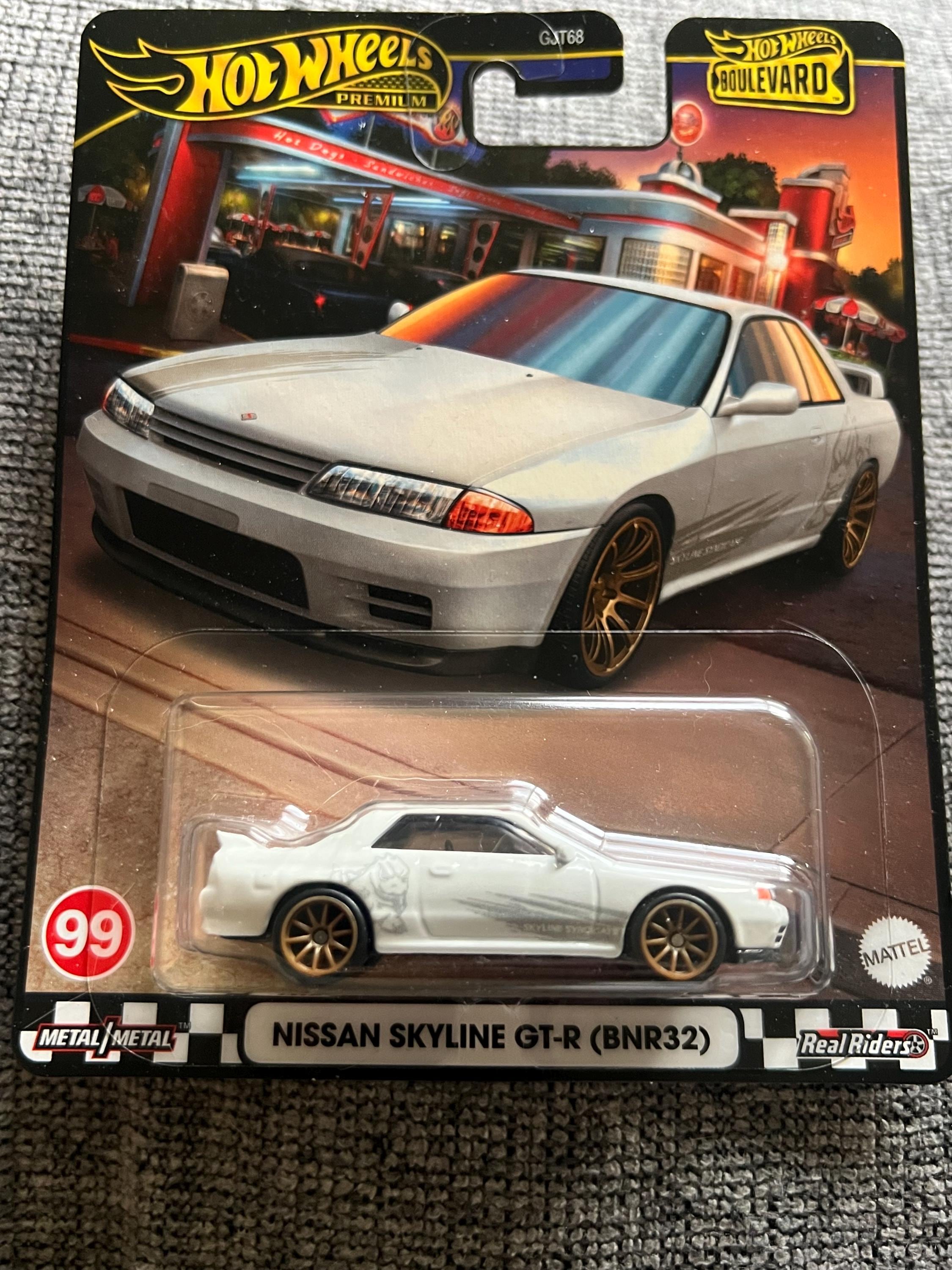 Hot Wheels Premium F & F Nissan Skyline R32 GT-R Black 1/64