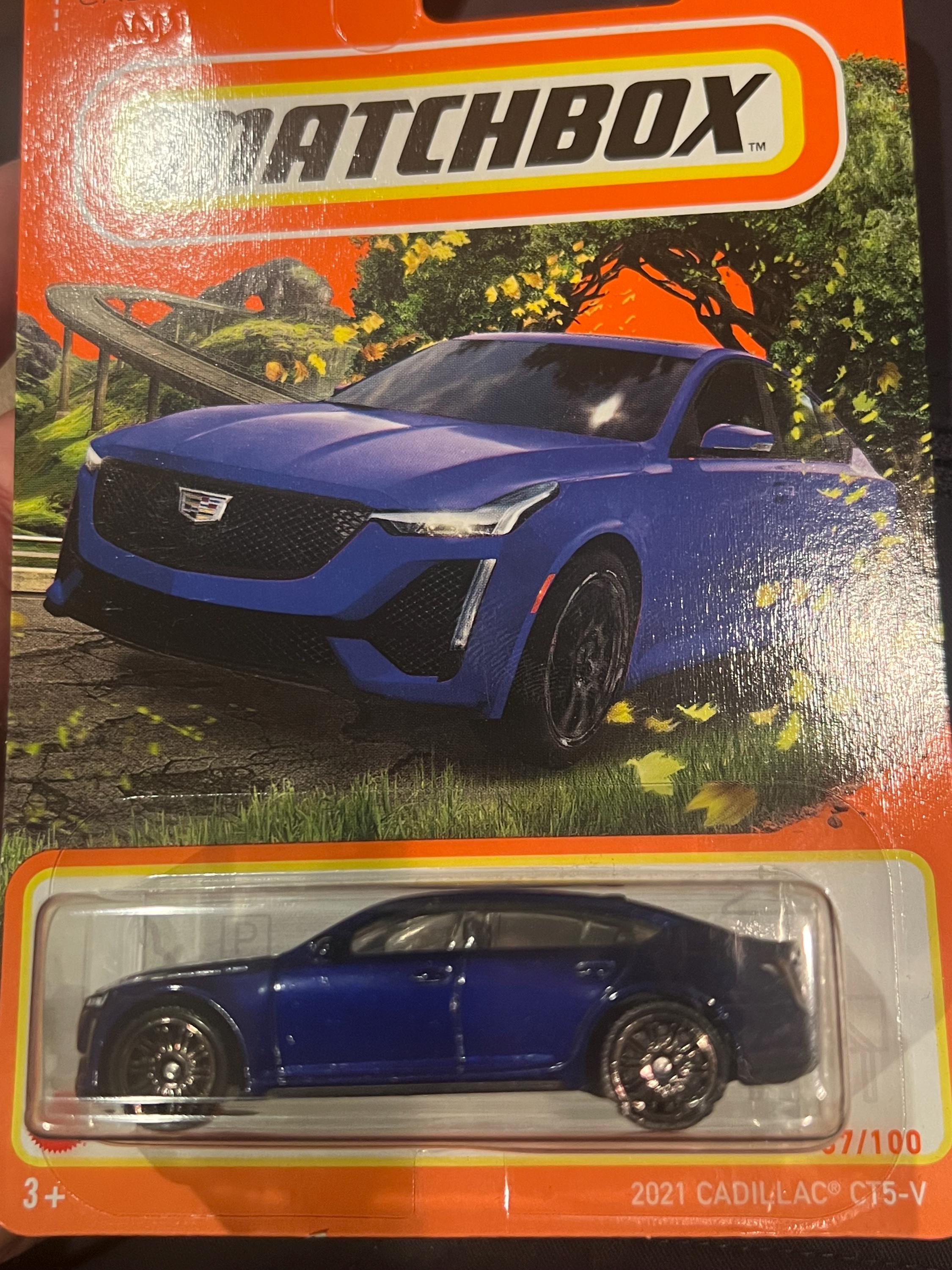 Voiture Matchbox - Cadillac CTS Wagon 2011 - Édition 2023 - Échelle 1:64 - Rouge - Neuf