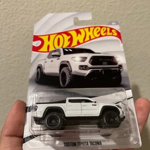 Hot wheels Toyota Tacoma 3rd gen custom paint and wheels with custom card. image 7