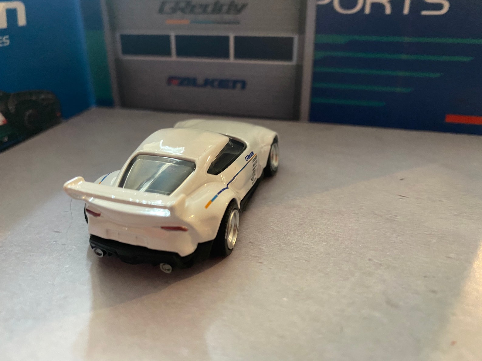 Хот вилс toyota supra