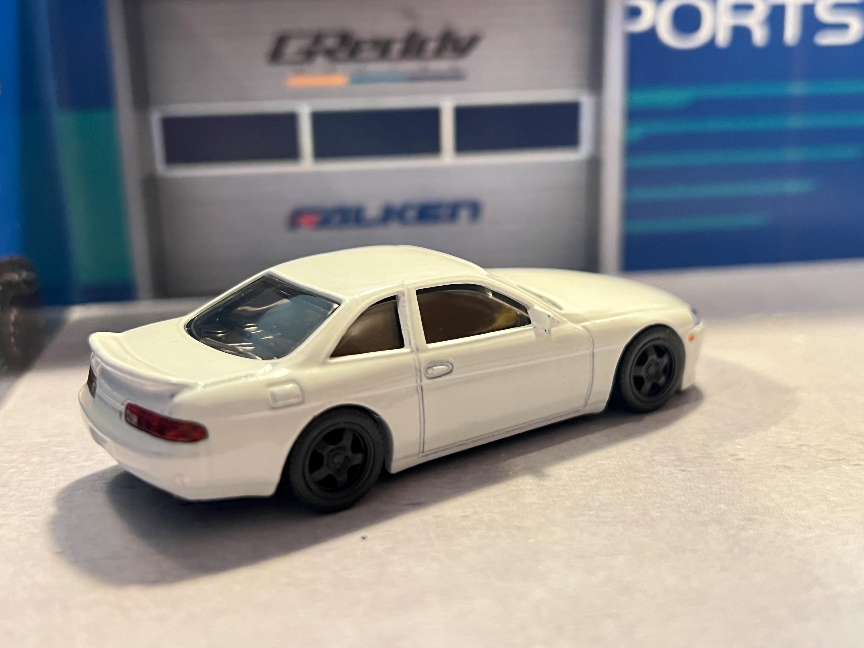 Hot wheels Lexus SC/toyota Soarer custom with real rider swap