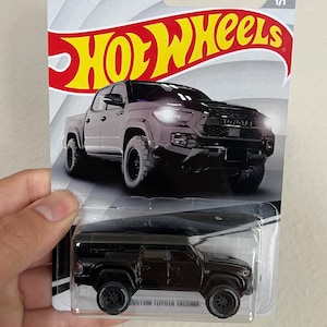 Hot wheels Toyota Tacoma 3rd gen custom paint and wheels with custom card. image 3