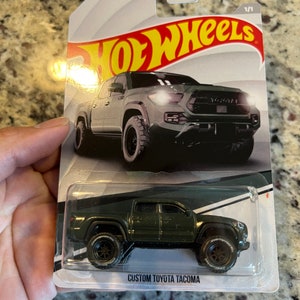 Hot wheels Toyota Tacoma 3rd gen custom paint and wheels with custom card. image 4
