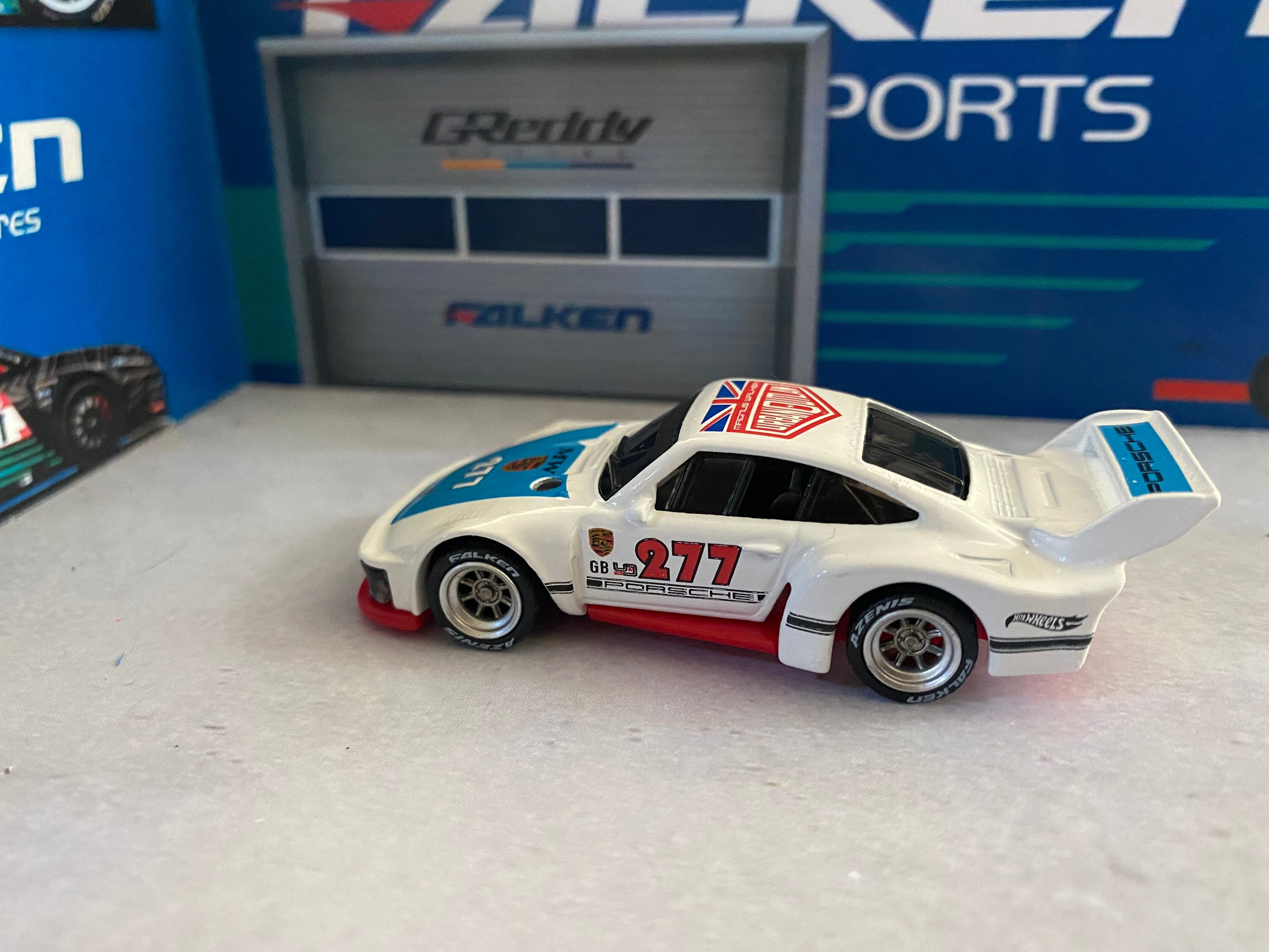 Hot wheels porsche 935