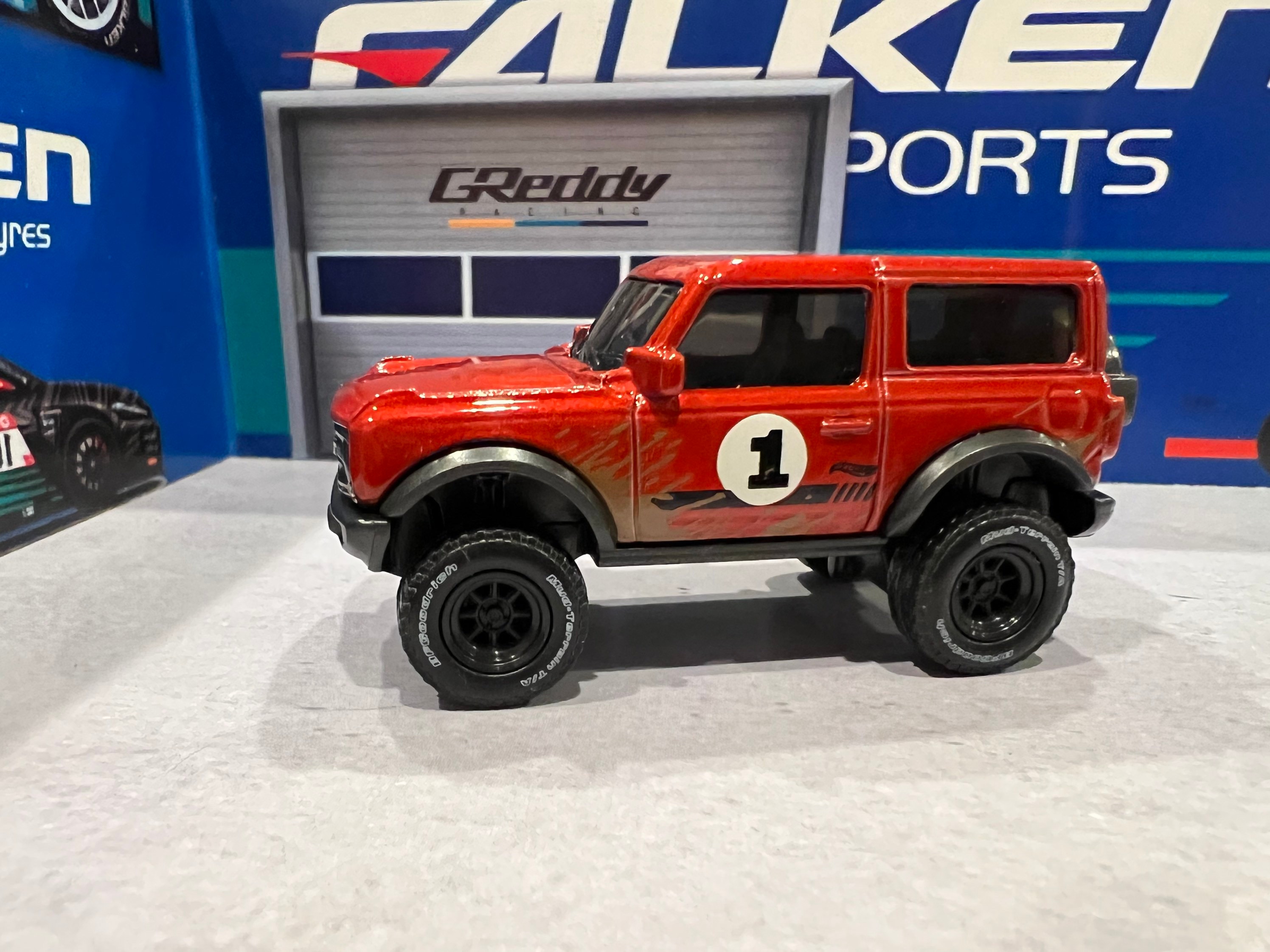 Ford da al Bronco un look retro con este llamativo paquete visual, image size:2992x2244